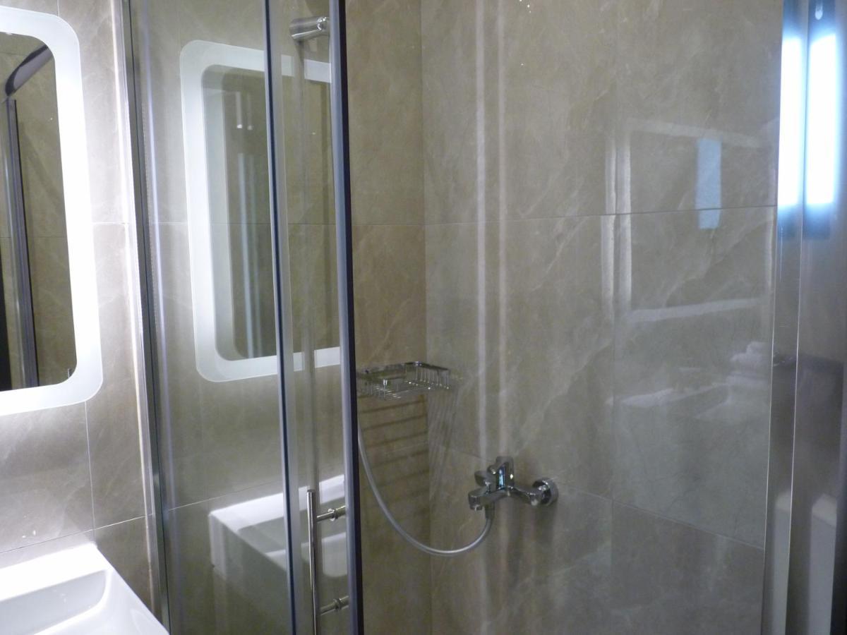 Comfort Suites & Rooms 라리사 외부 사진