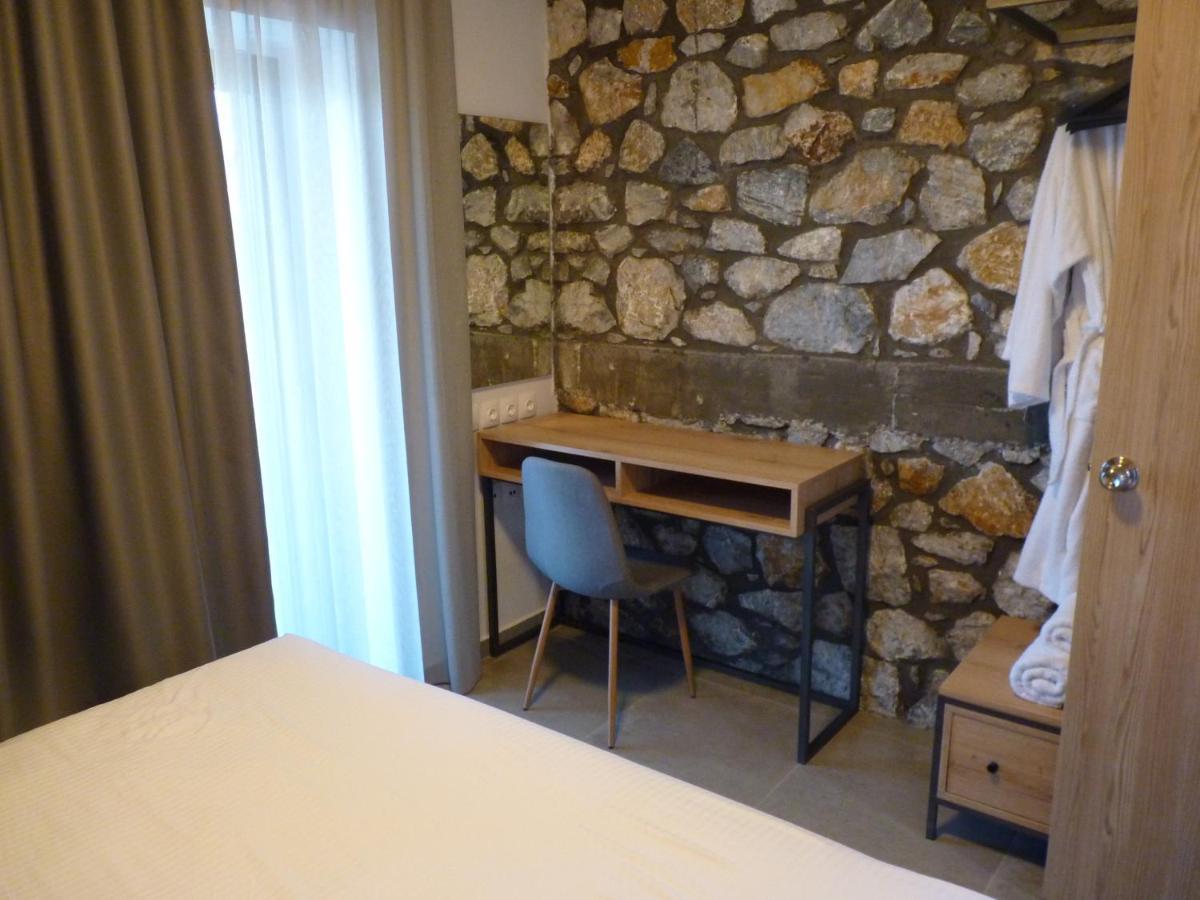 Comfort Suites & Rooms 라리사 외부 사진