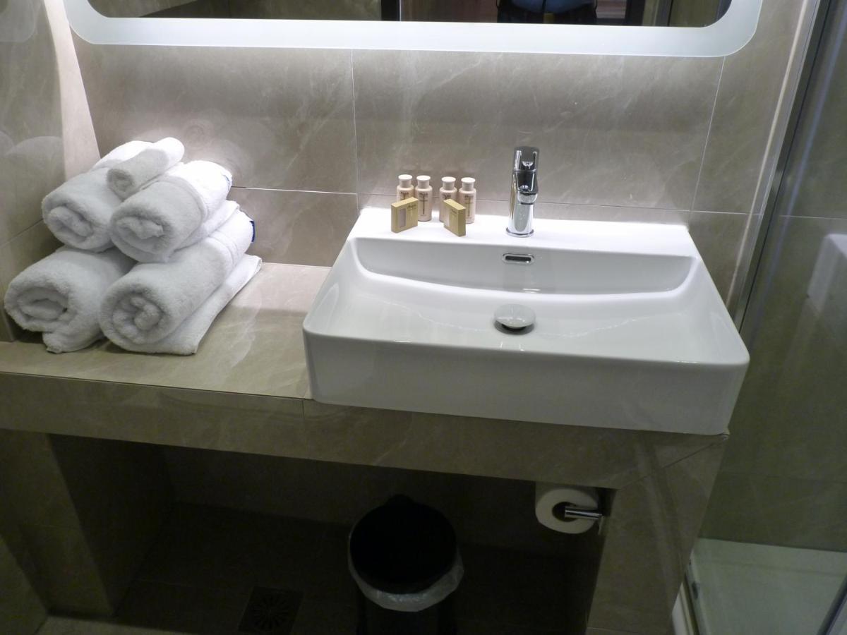 Comfort Suites & Rooms 라리사 외부 사진