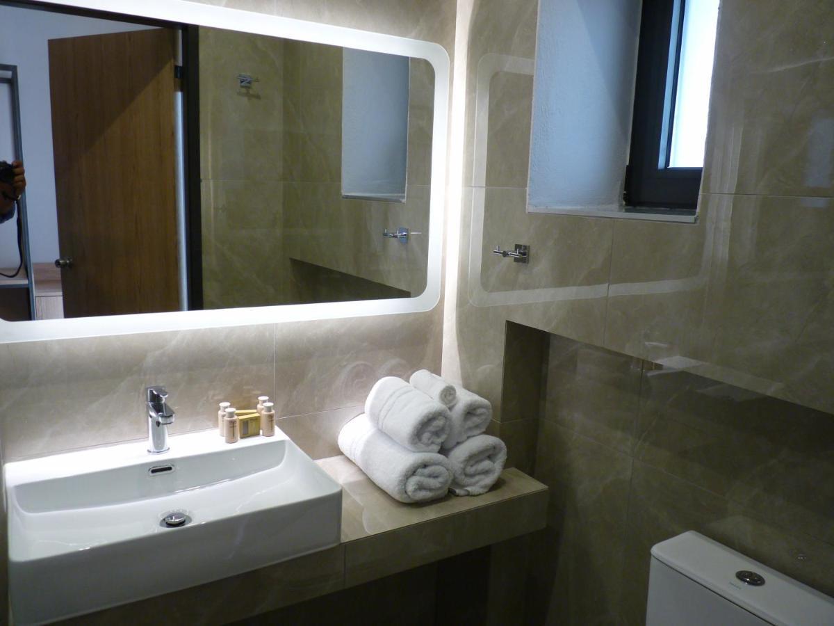 Comfort Suites & Rooms 라리사 외부 사진